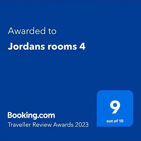 Apartament Jordans 11